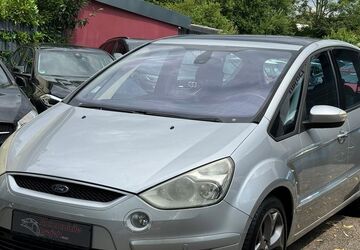 Ford S-Max 182.000 km 3.990 &euro; Castrop-Rauxel 44575
