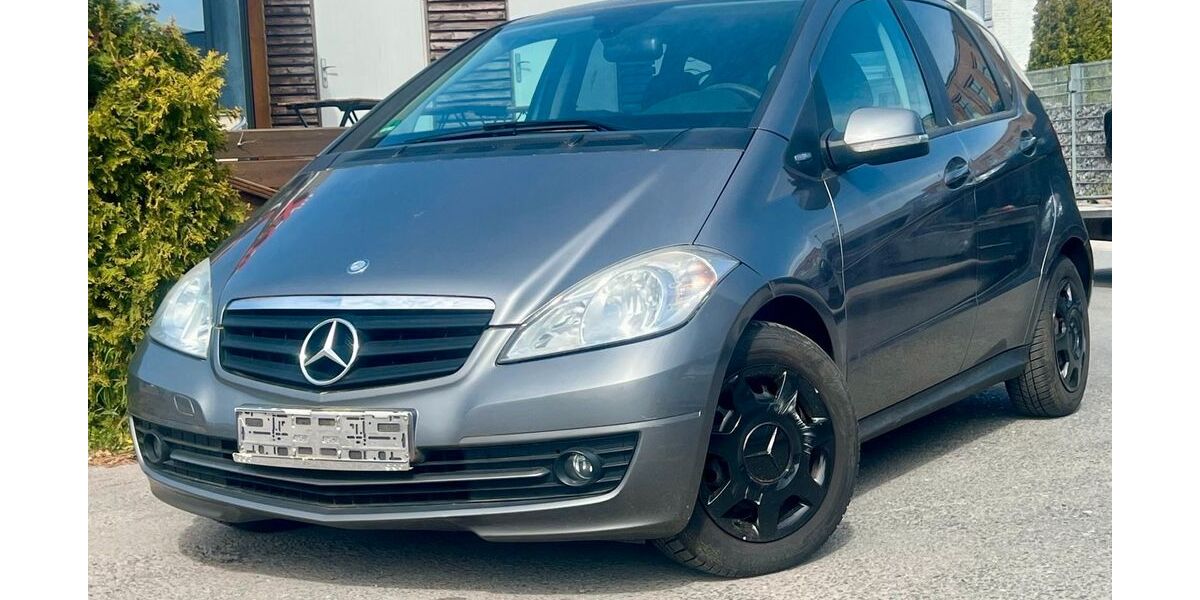 Mercedes-Benz A 160 211.869 km 1.500 &euro; Gelsenkirchen 45884