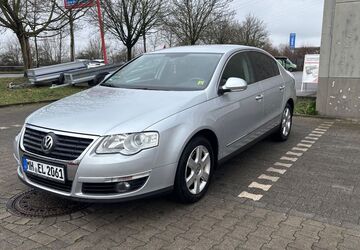 VW Passat 214.000 km 2.900 &euro; Mülheim 45473