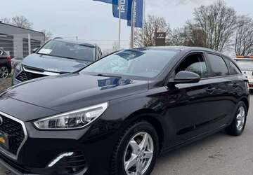 Hyundai i30 175.000 km 8.990 &euro; Datteln 45711