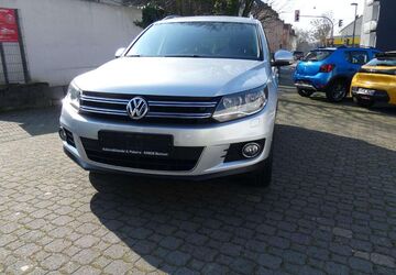VW Tiguan 145.046 km 8.950 &euro; Bochum 44809