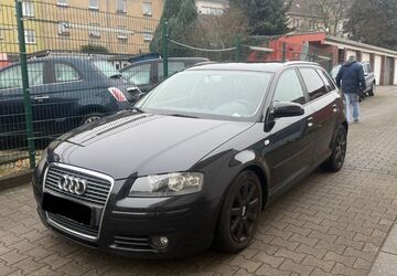 Audi A3 299.000 km 2.600 &euro; Essen 45143