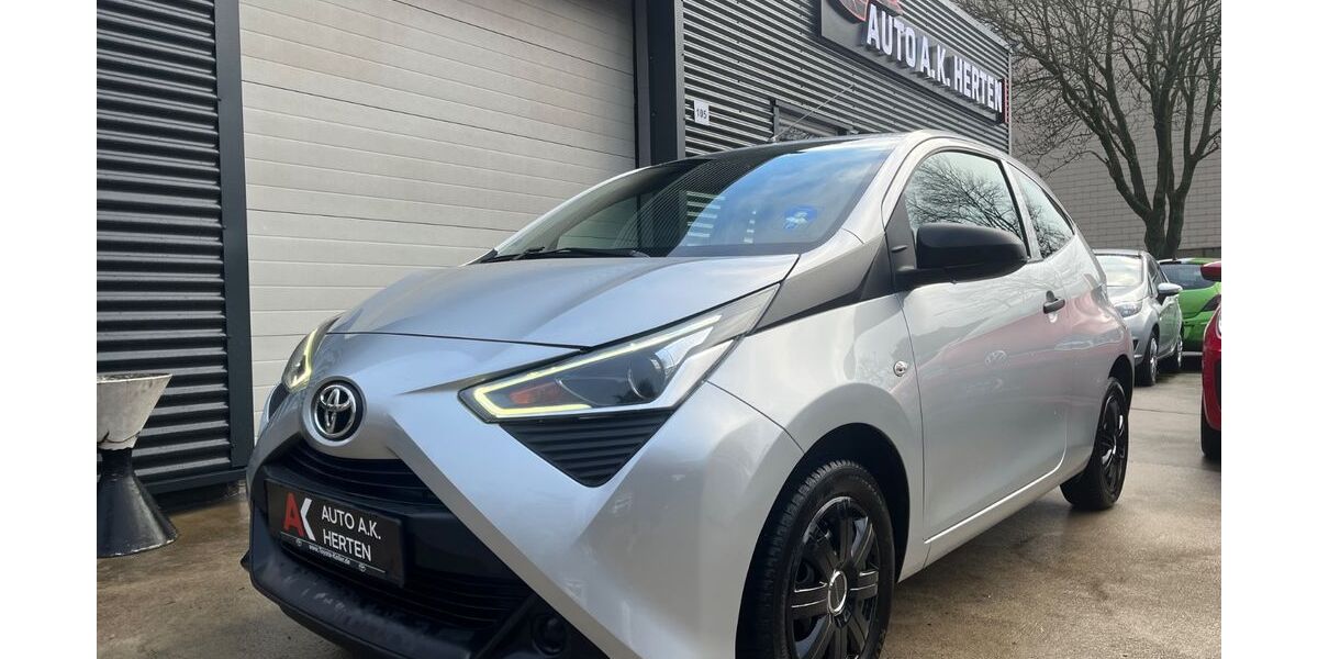 Toyota Aygo (X) 34.900 km 8.890 &euro; Herten 45699