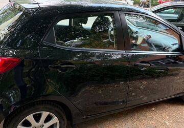 Mazda 2 64.280 km 4.800 &euro; Dortmund 44269