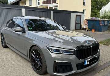 BMW 745 300.000 km 38.000 &euro; essen 45141