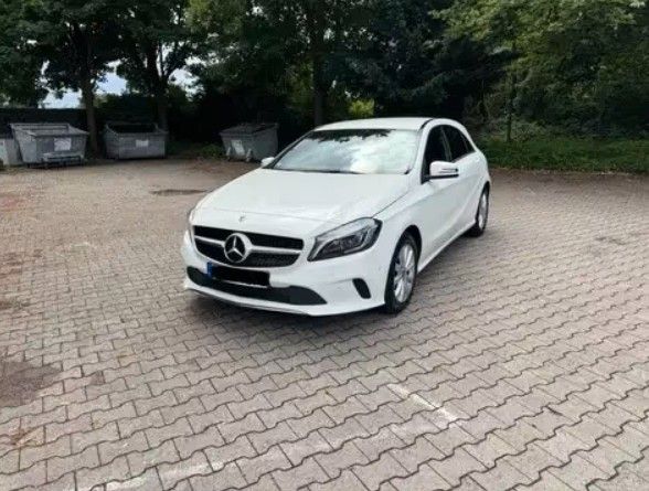 Mercedes-Benz A 180 153.000 km 15.500 &euro; Dortmund 44329
