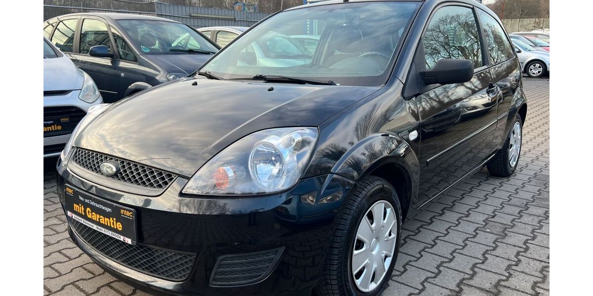 Ford Fiesta 122.284 km 2.190 &euro; Essen 45326