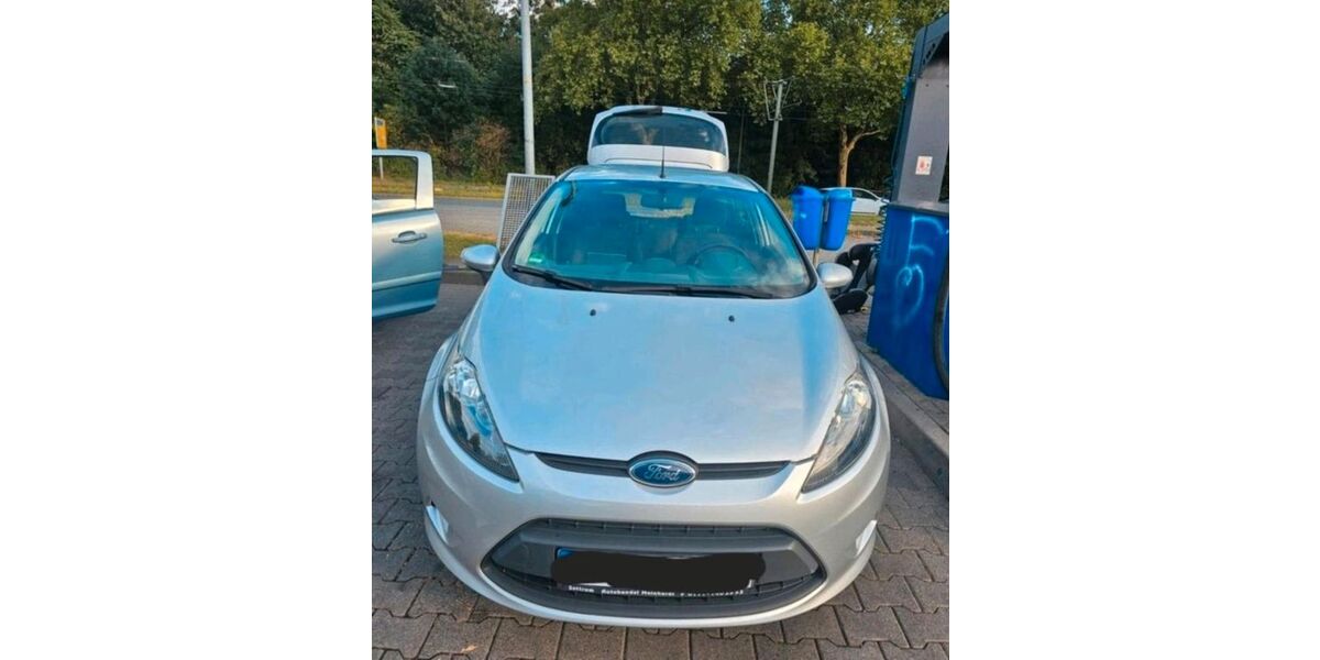 Ford Fiesta 163.000 km 3.700 &euro; Dortmund 44145