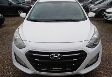 Hyundai i30 212.000 km 4.699 &euro; Oberhausen 46149