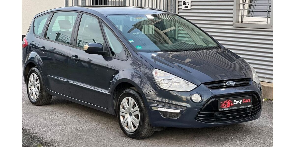 Ford S-Max 176.000 km 4.599 &euro; Essen 45329