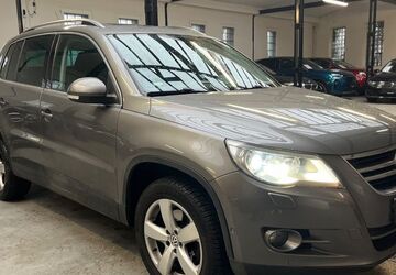 VW Tiguan 132.600 km 7.870 &euro; Velbert 42551