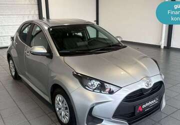 Toyota Yaris 39.235 km 11.990 &euro; Wuppertal - Barmen 42287
