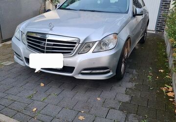 Mercedes-Benz E 250 243.000 km 9.300 &euro; BOCHUM 44791