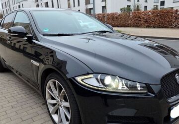 Jaguar XF 212.414 km 7.490 &euro; Dortmund 44263
