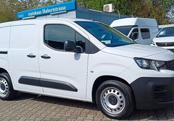 Peugeot Partner 104.000 km 9.480 &euro; Essen 45307