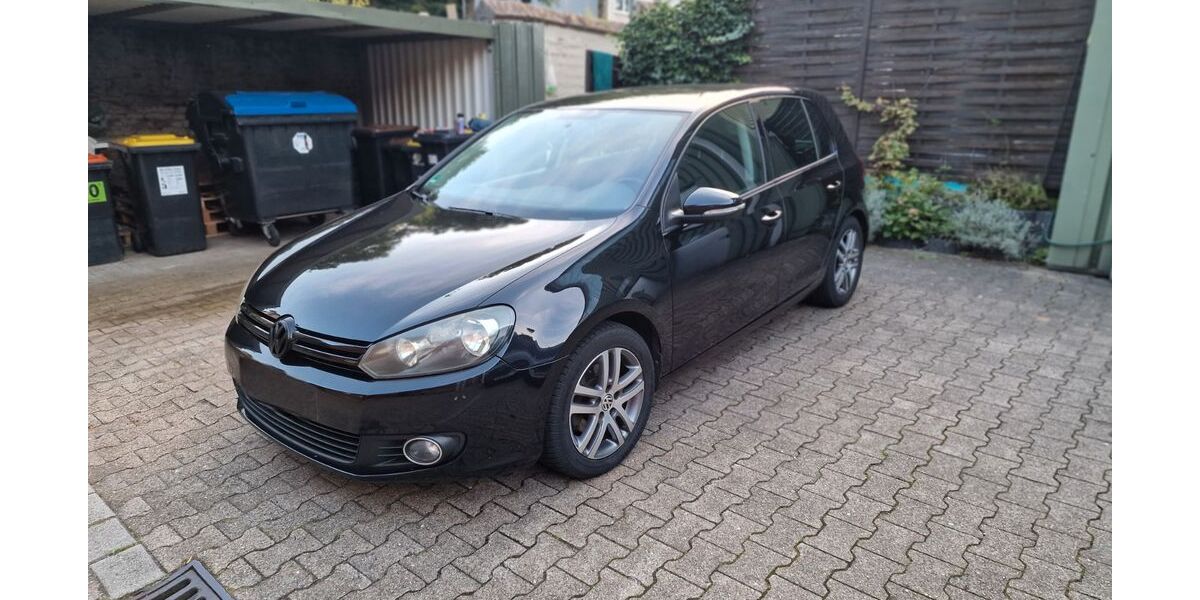 VW Golf 162.000 km 5.000 &euro; Wuppertal 42289