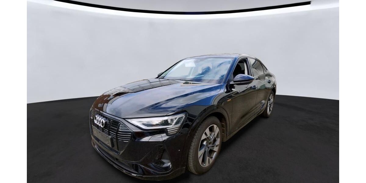 Audi e-tron 72.244 km 35.295 &euro; Hagen 58091