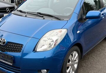 Toyota Yaris 123.565 km 4.998 &euro; Heiligenhaus 42579
