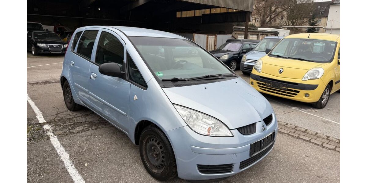 Mitsubishi Colt 84.000 km 2.490 &euro; Essen 45143
