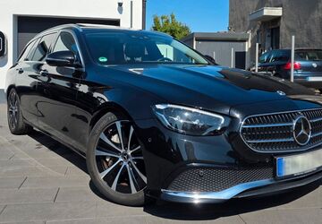 Mercedes-Benz 300 109.892 km 28.400 &euro; Dortmund 44359