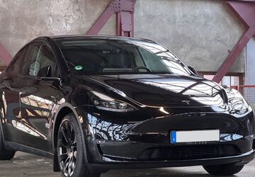 Tesla Model Y 62.000 km 32.250 &euro; Essen 45149