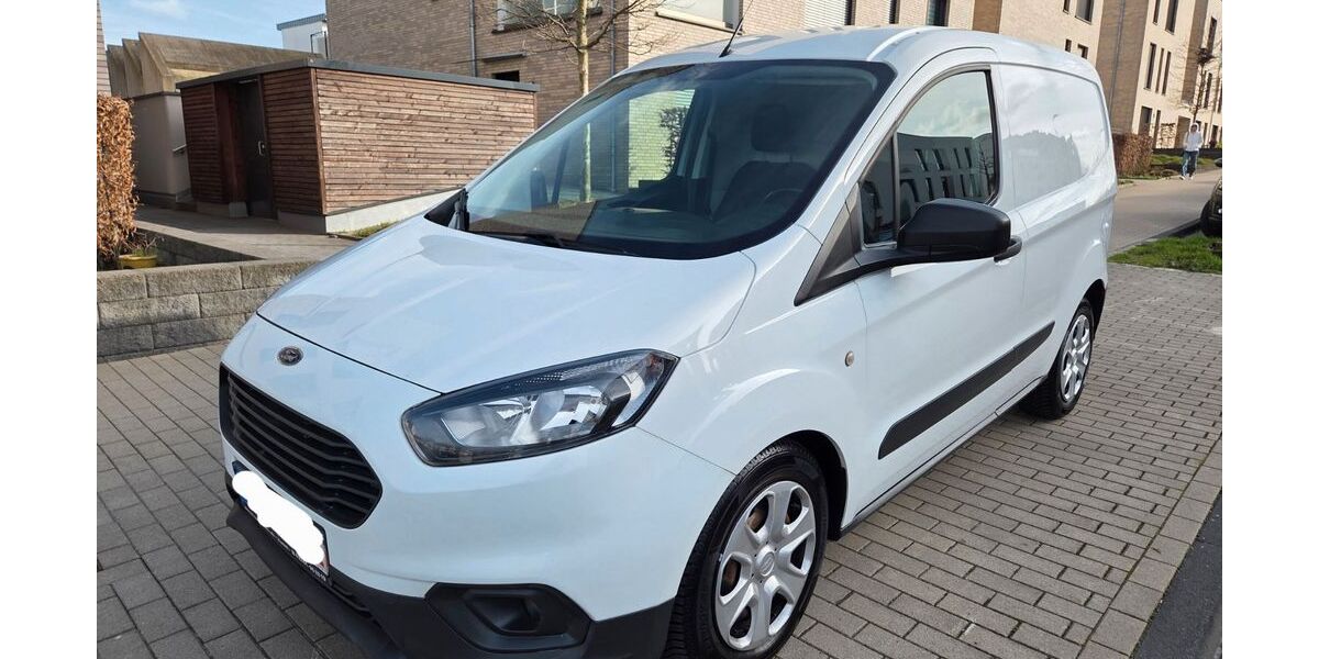 Ford Transit Courier 108.454 km 8.490 &euro; Dortmund 44263