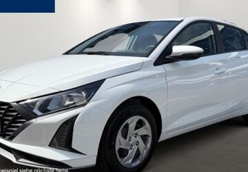 Hyundai i20 7.800 km 17.480 &euro; Mülheim 45478