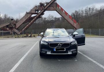 Volvo V90 Cross Country 305.000 km 16.000 &euro; Essen 45327