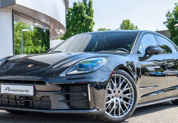 Porsche Panamera 9.999 km 119.900 &euro; Hagen 58119