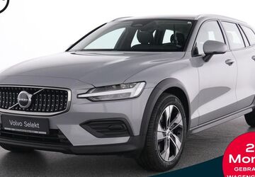 Volvo V60 Cross Country 54.000 km 32.580 &euro; Essen-Kray 45309