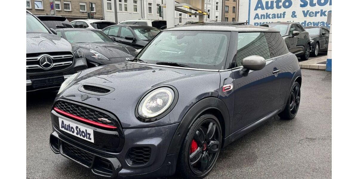 Mini Cooper S 3.076 km 29.850 &euro; Oberhausen 46045