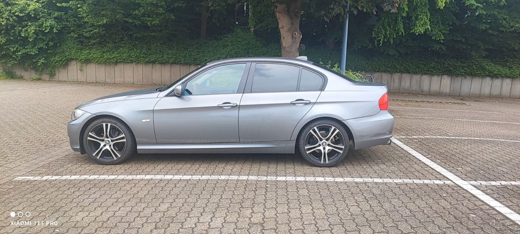 BMW 318 243.000 km 4.400 &euro; Hagen 58099