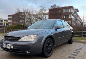 Ford Mondeo 184.000 km 3.800 &euro; Essen 45143