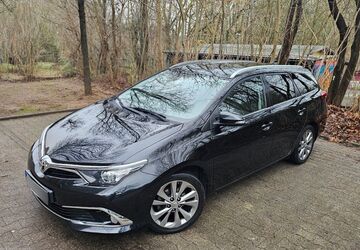Toyota Auris Touring Sports 165.000 km 8.000 &euro; Essen 45279