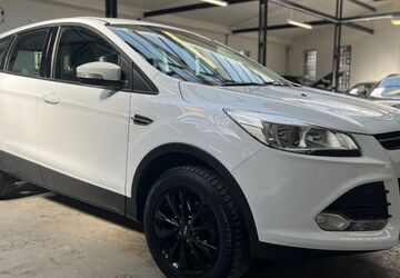 Ford Kuga 61.700 km 10.600 &euro; Velbert 42551