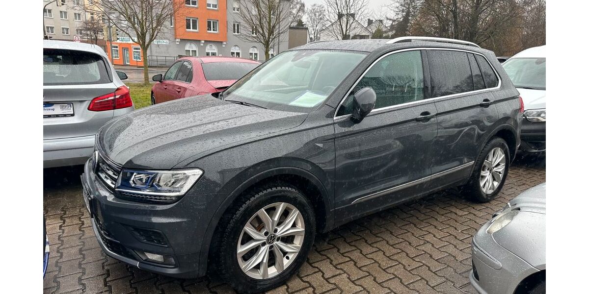 VW Tiguan 48.000 km 27.900 &euro; Dortmund 44265