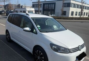 VW Touran 206.000 km 9.500 &euro; Bochum 44805