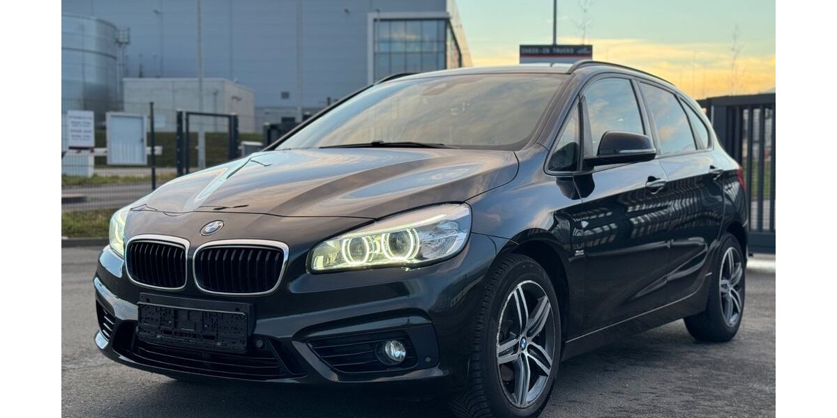 BMW 218 Active Tourer 250.000 km 8.990 &euro; Bottrop 46238