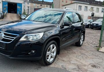 VW Tiguan 171.000 km 8.490 &euro; Bochum - Bochum-Mitte 44809