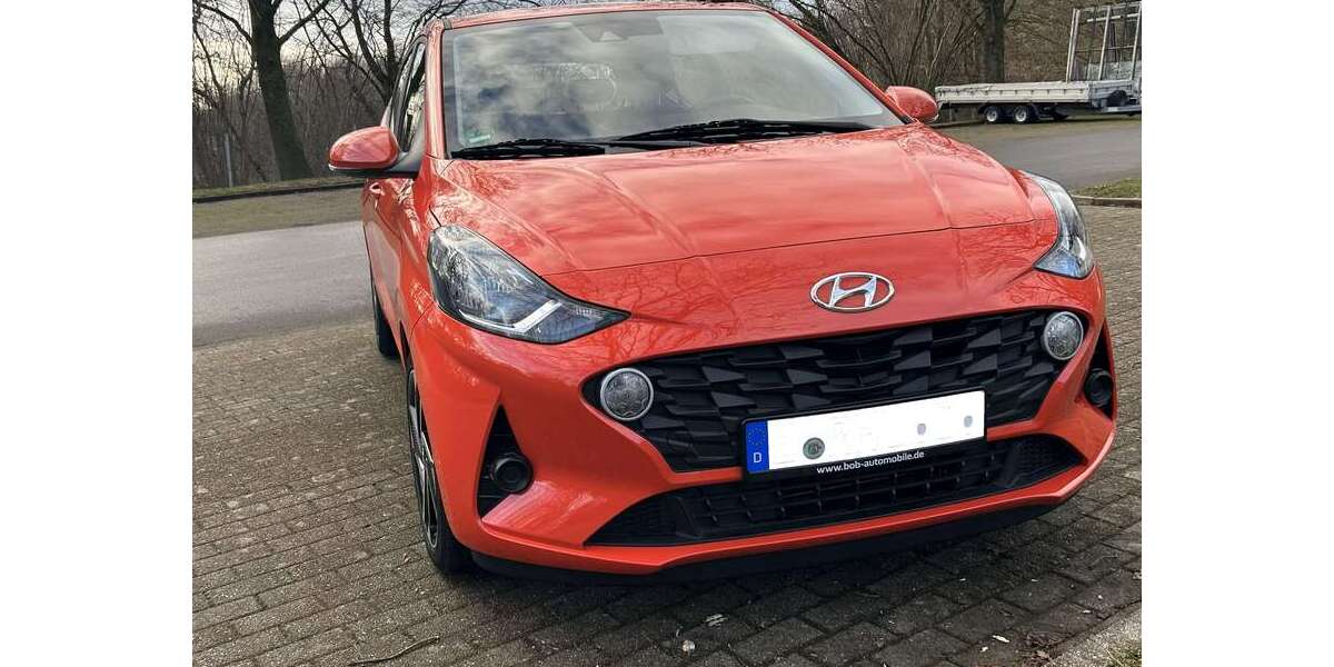 Hyundai i10 12.900 km 11.900 &euro; Essen 45359