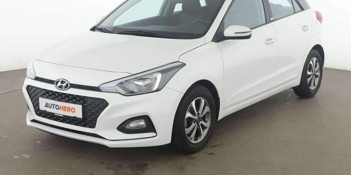 Hyundai i20 35.465 km 10.740 &euro; Essen 45141