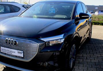 Audi Q4 50.600 km 30.950 &euro; Mülheim a.d.Ruhr 45472