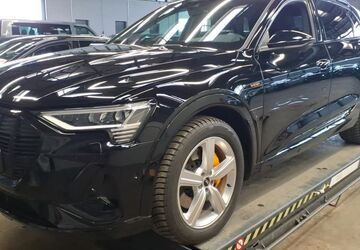 Audi e-tron 37.840 km 33.250 &euro; Hagen 58091