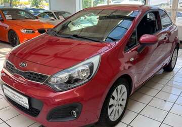 Kia Rio 69.553 km 7.980 &euro; Gevelsberg 58285