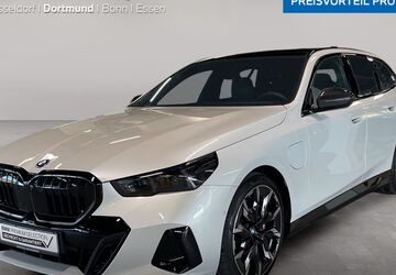 BMW 550 5.301 km 90.599 &euro; Dortmund 44263