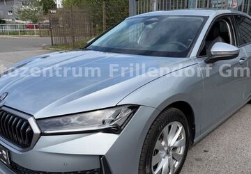 Skoda Superb 22.619 km 32.950 &euro; Bochum 44866