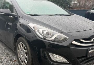 Hyundai i30 65.000 km 11.990 &euro; Wuppertal 42289
