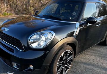Mini Countryman S (Cooper) 160.000 km 12.500 &euro; Velbert 42549