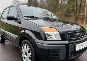 Ford Fusion 121.500 km 3.390 &euro; Wuppertal 42389