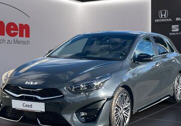 Kia ceed / Ceed 4.832 km 29.980 &euro; Essen 45141
